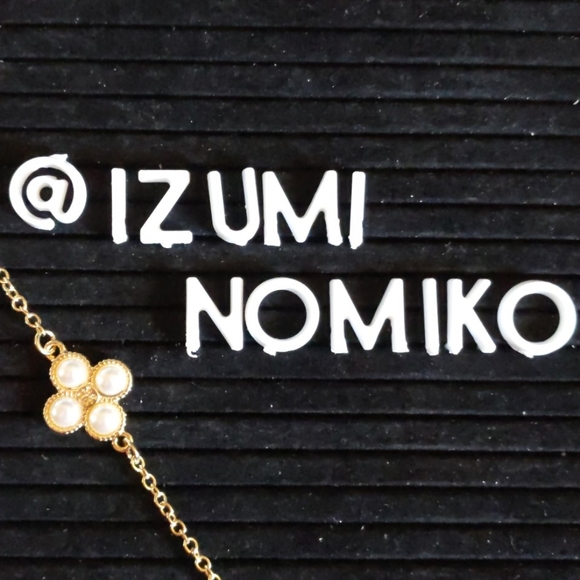 Tory Burch Pearl Rope Clover Bracelet - Picture 4 of 4